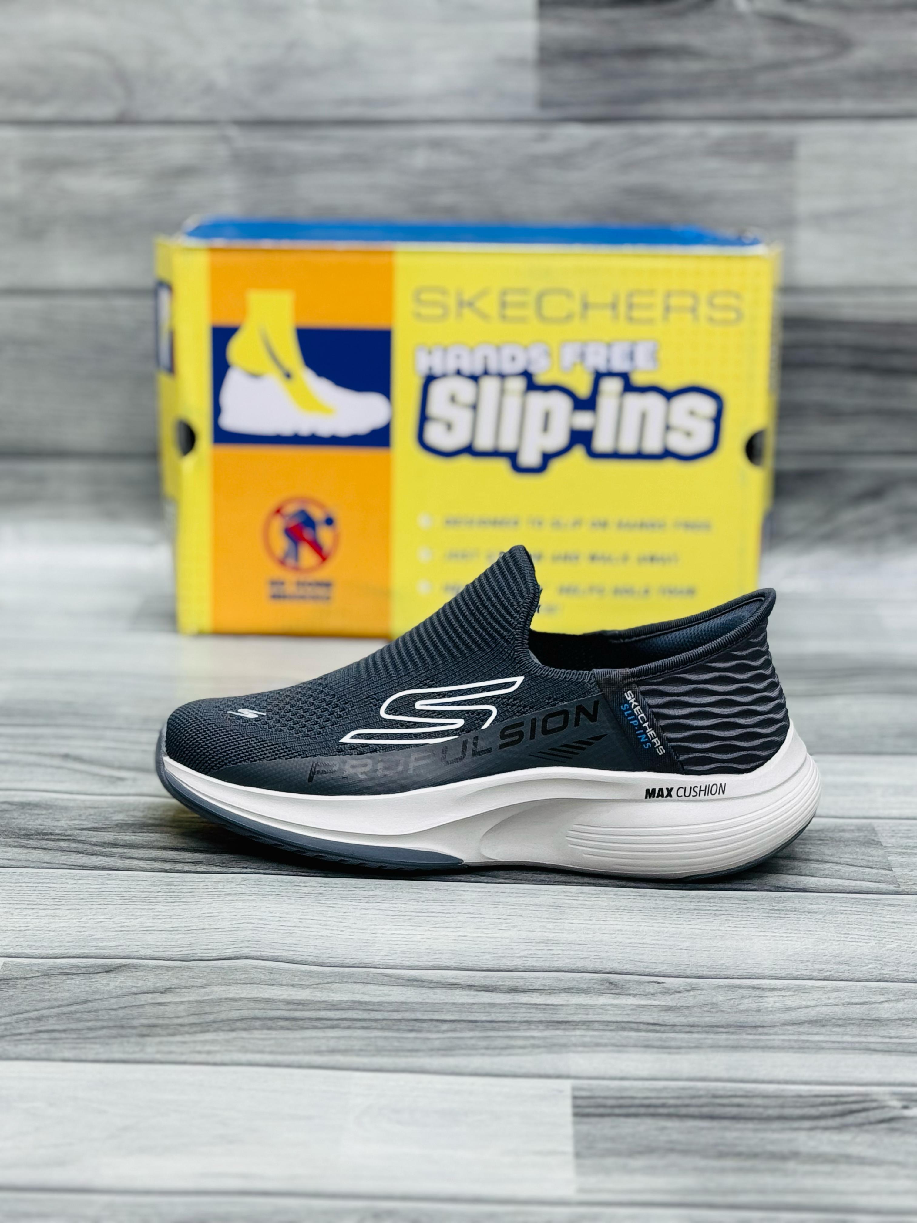 Skecher Foam Memory slip in 
