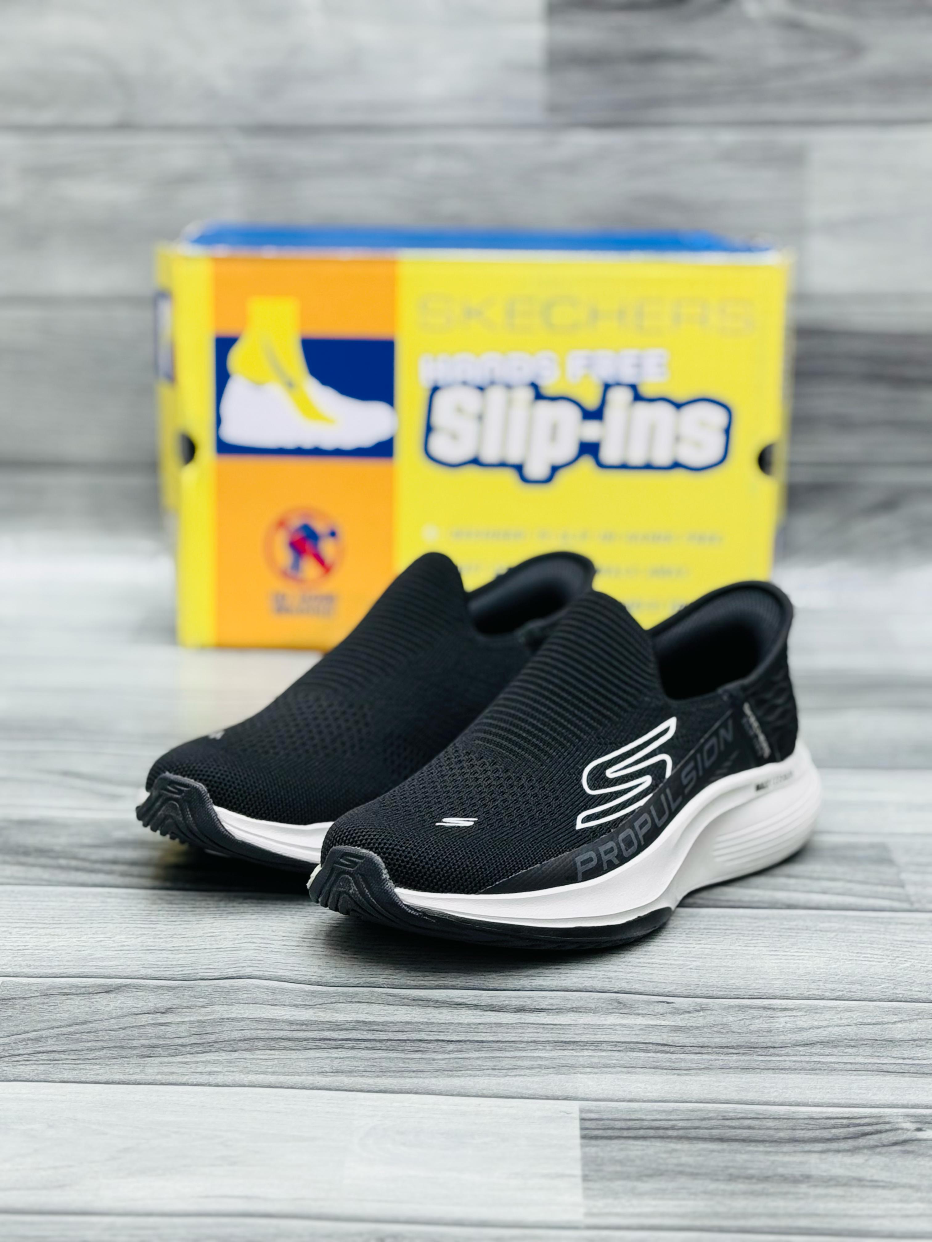 Skecher Foam Memory slip in 