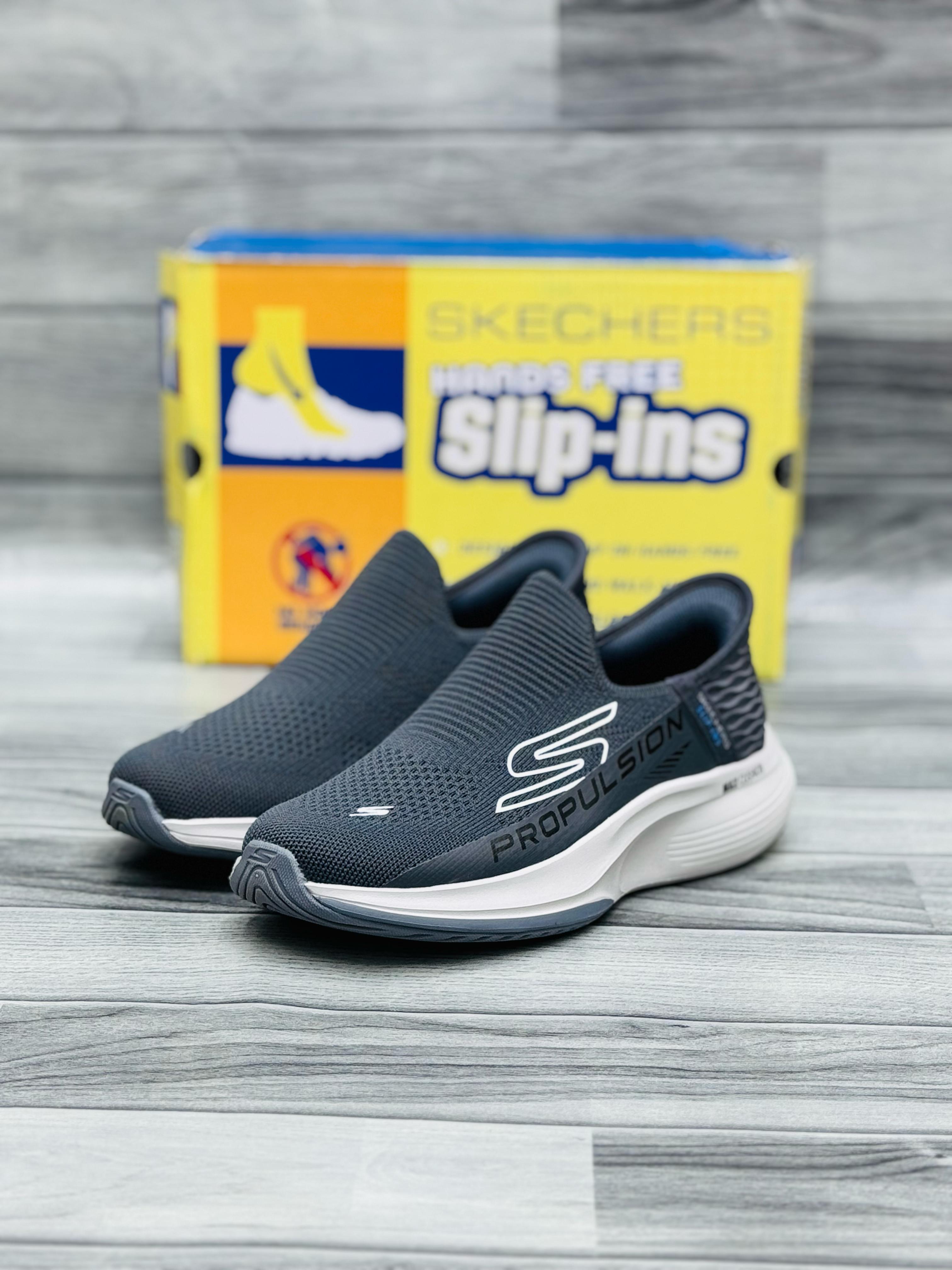 SKECHERS Foam Memory slip in