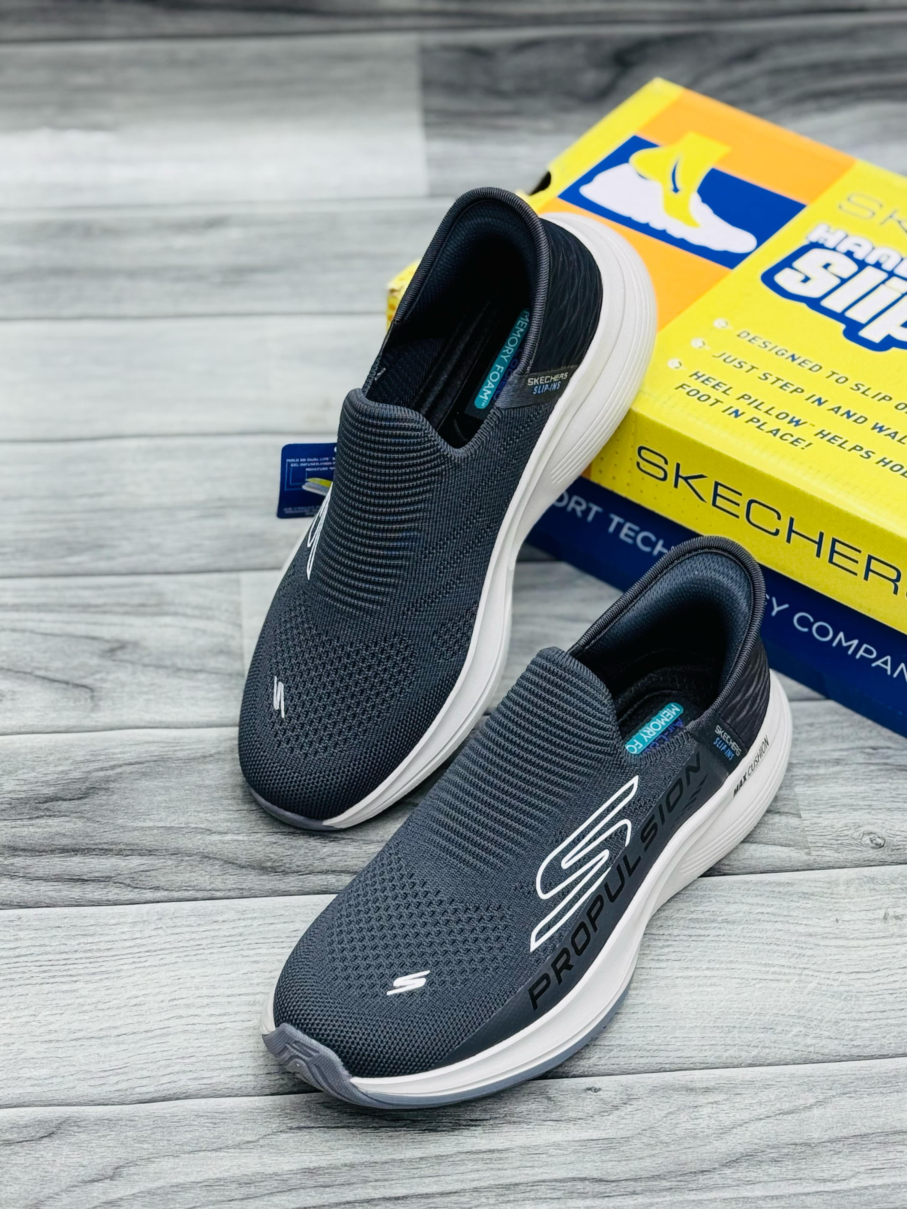SKECHERS Foam Memory slip in