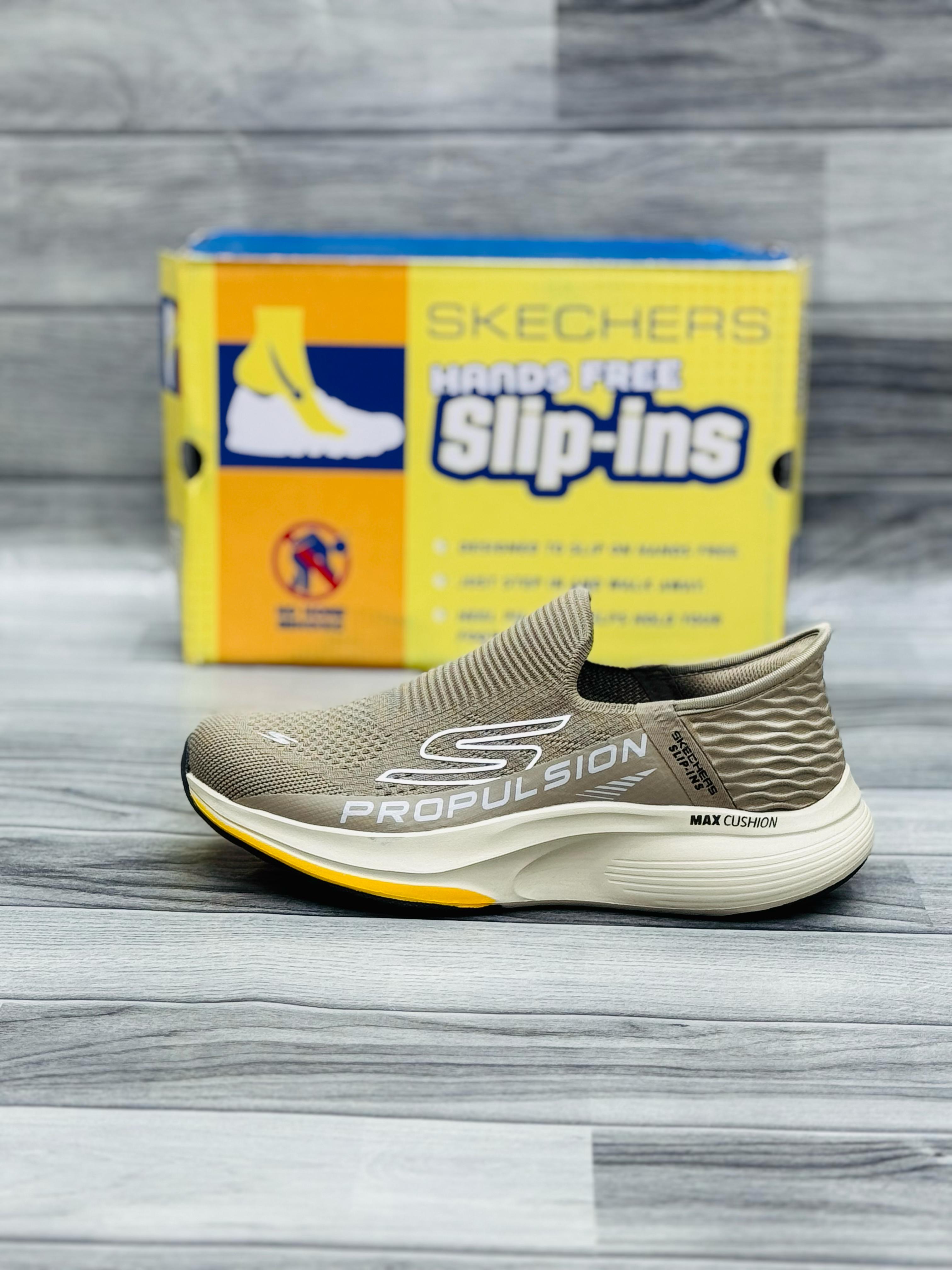 :SKECHERS Foam Memory slip in