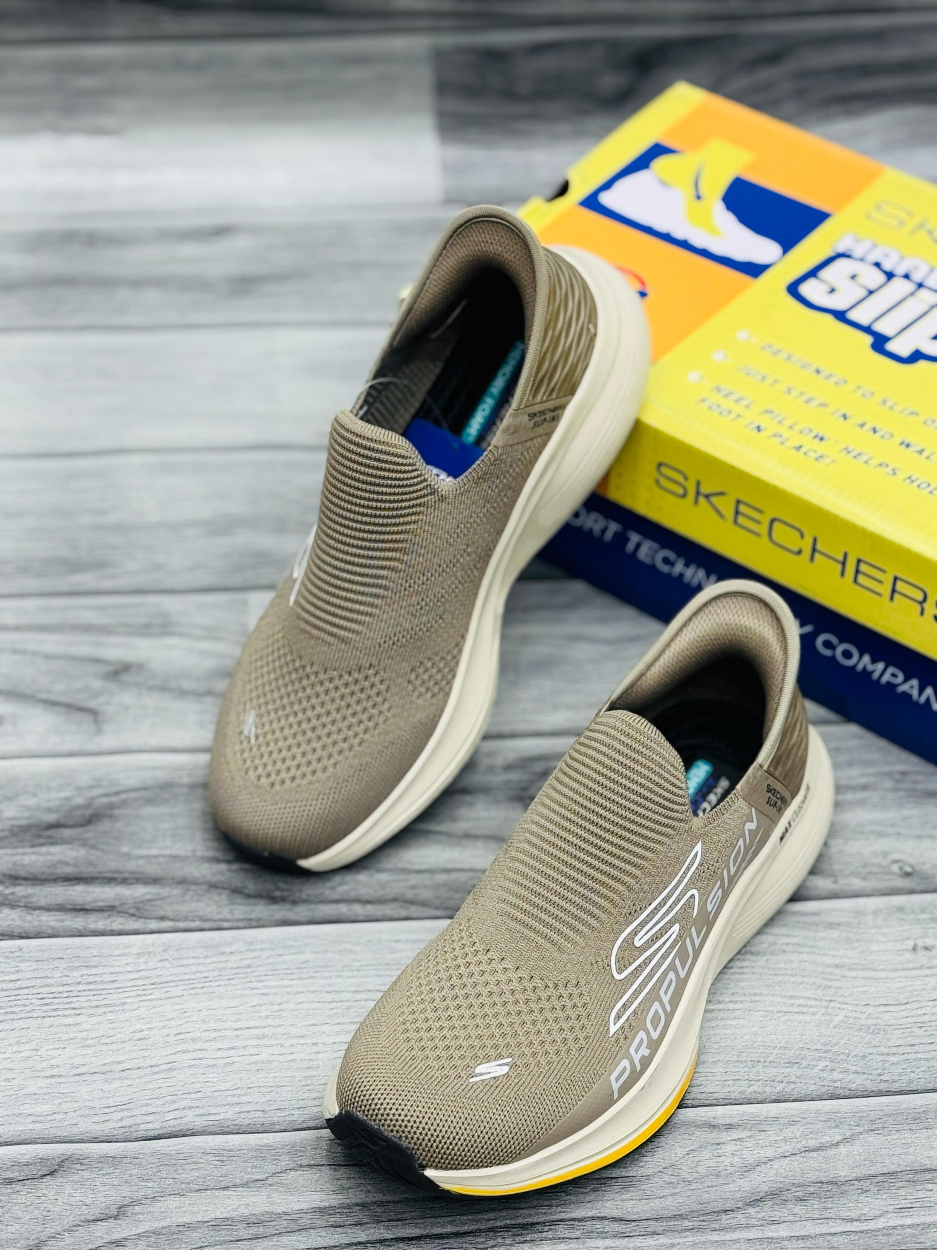 :SKECHERS Foam Memory slip in