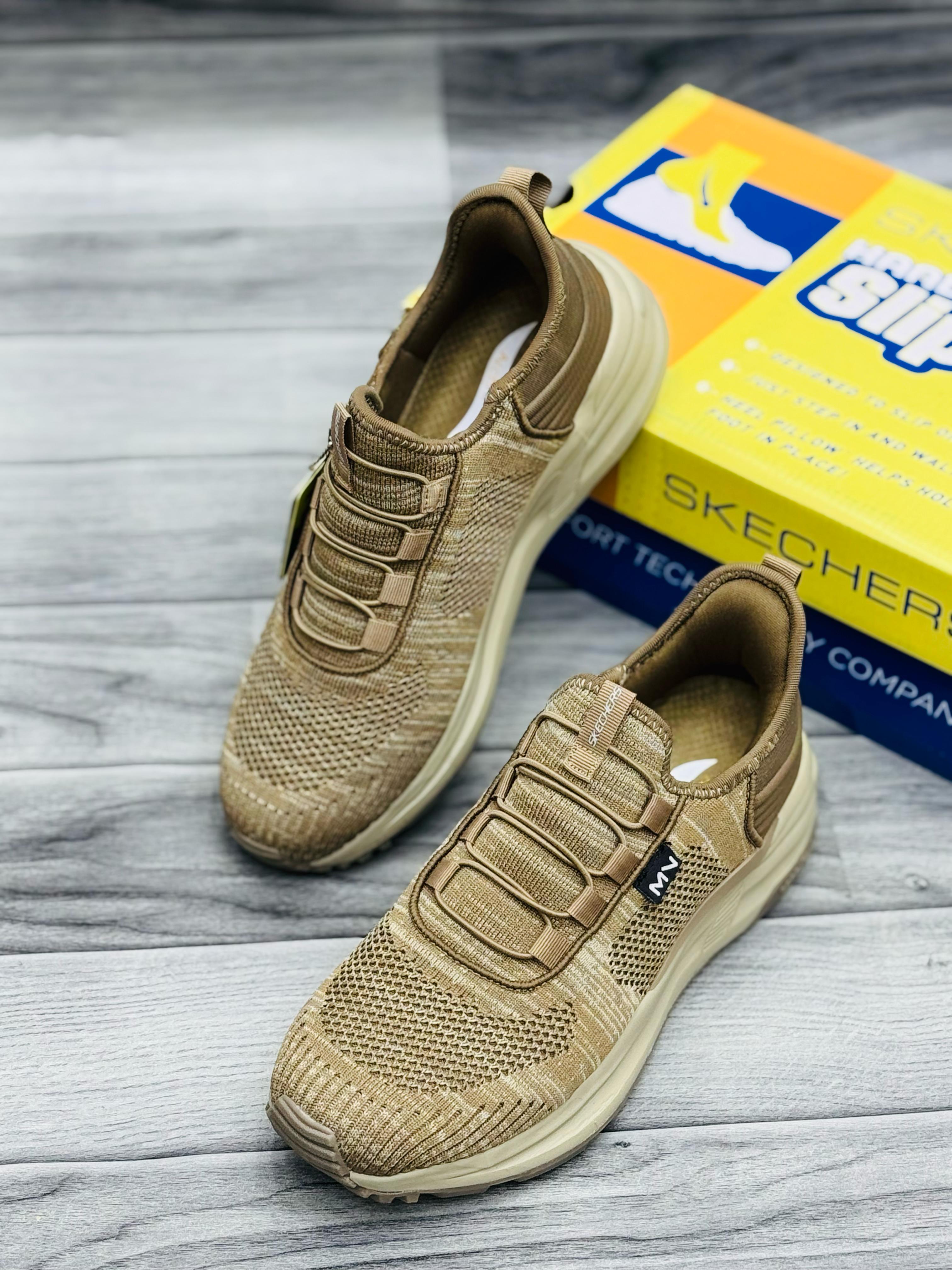 SKECHERS Foam Memory 