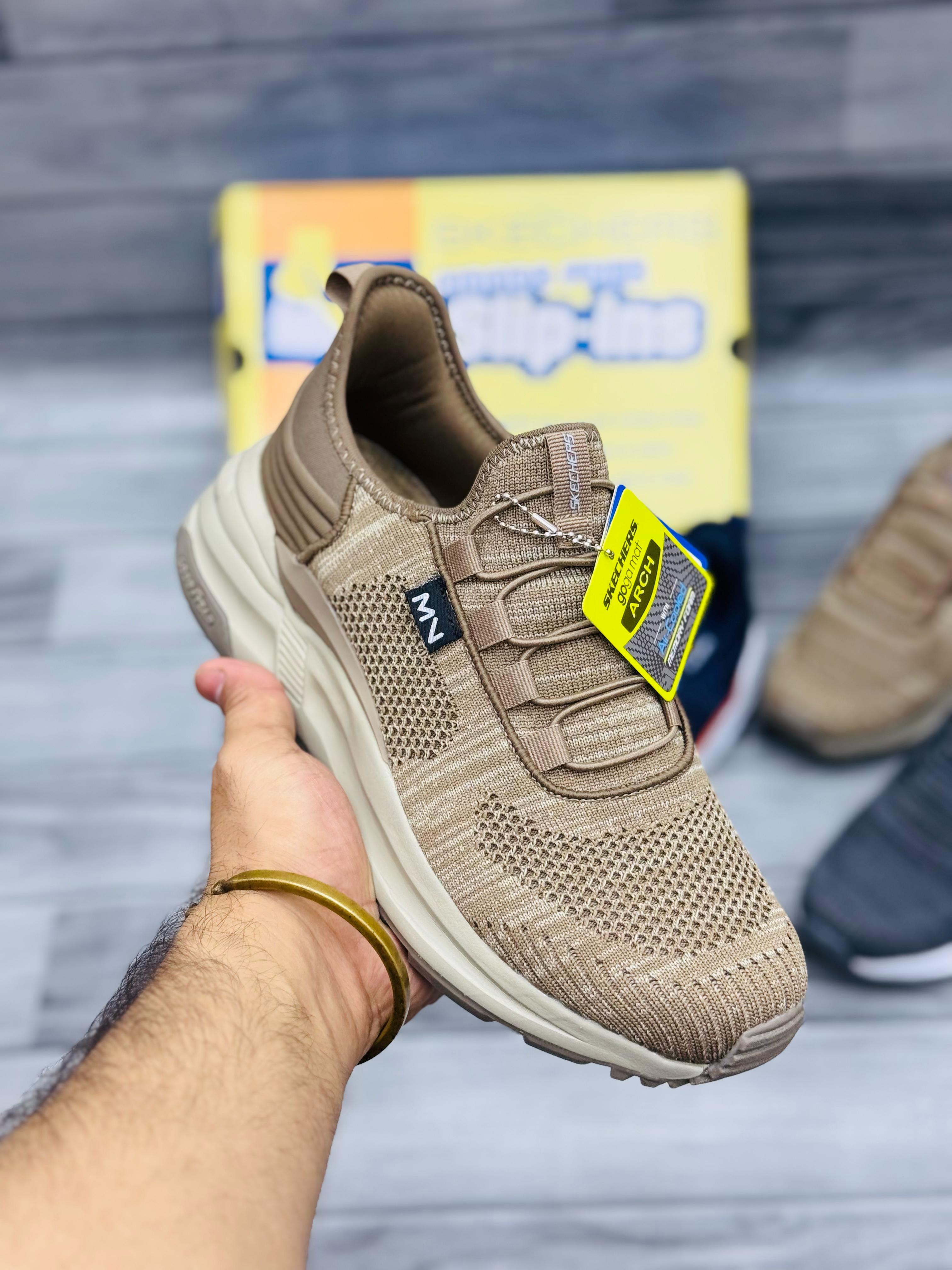 SKECHERS Foam Memory 