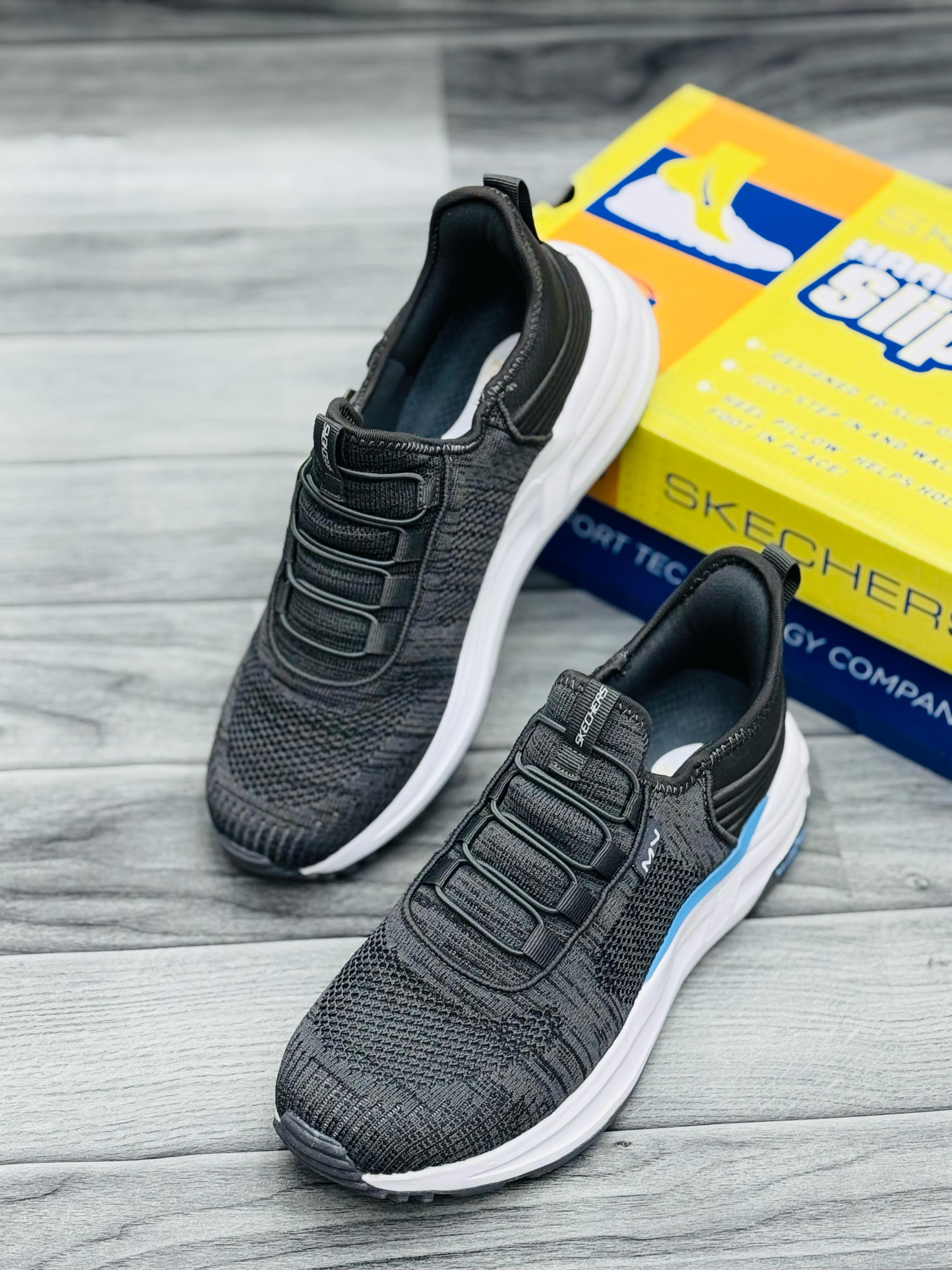 SKECHERS Foam Memory