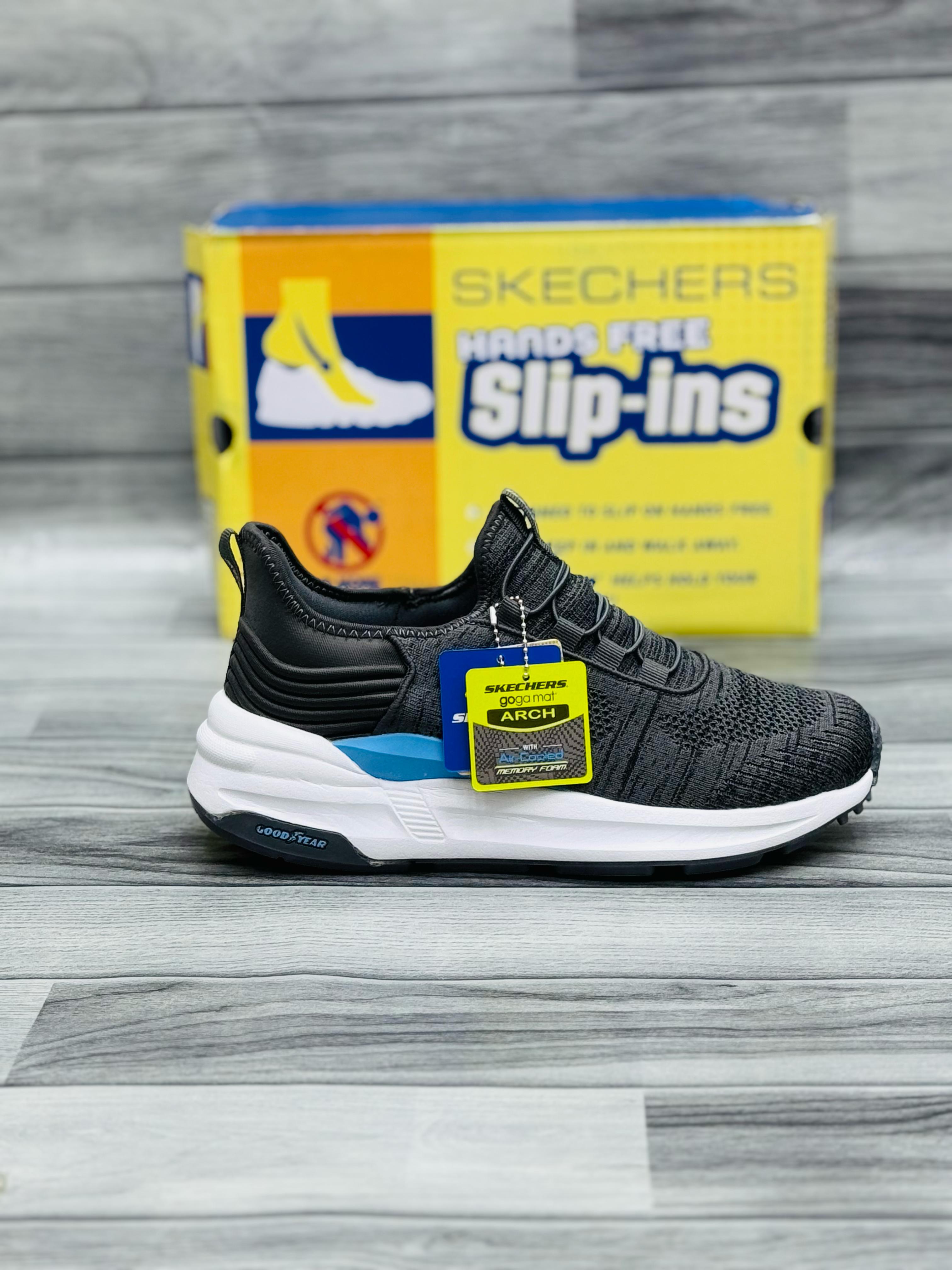 SKECHERS Foam Memory