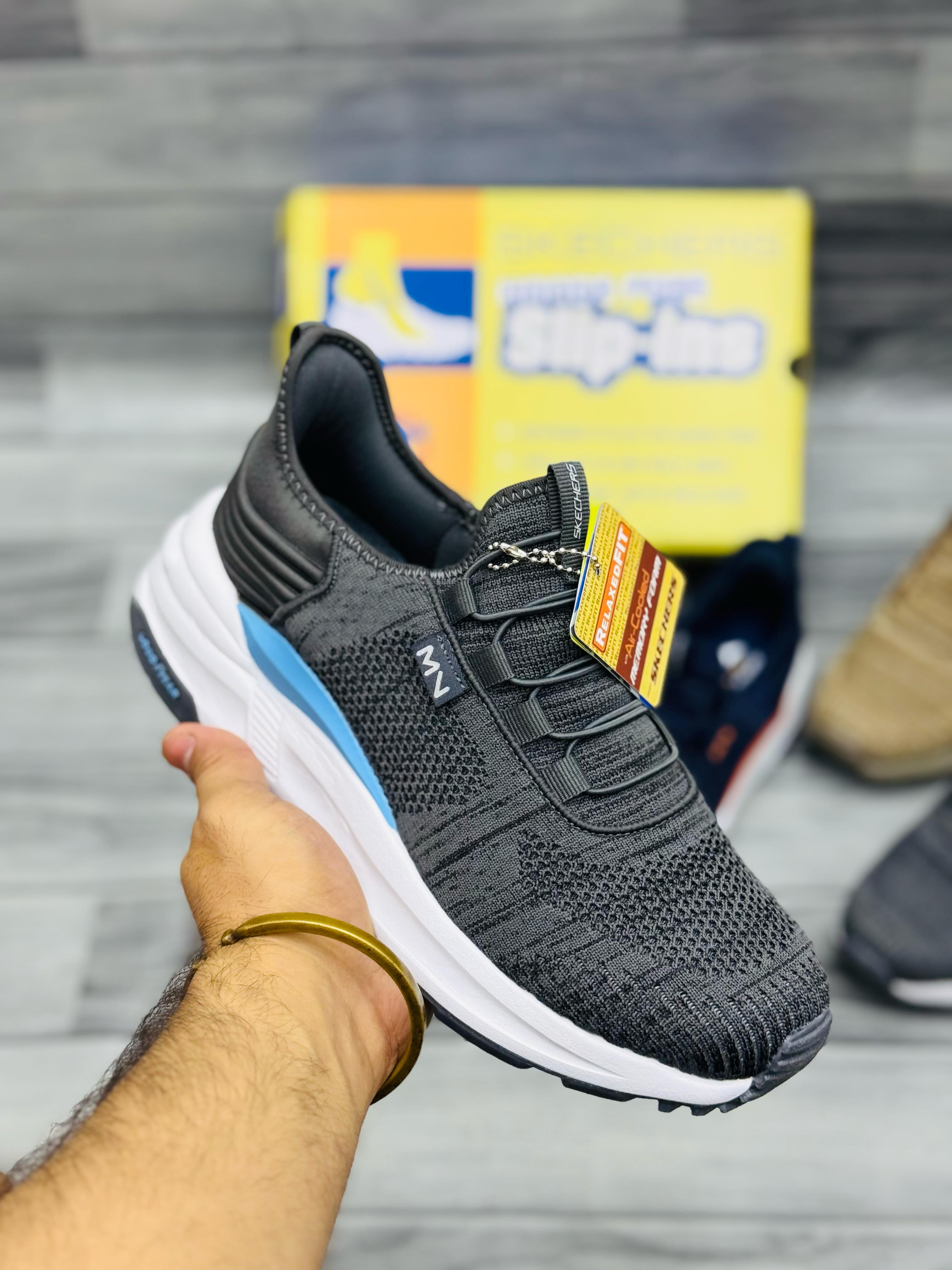 SKECHERS Foam Memory