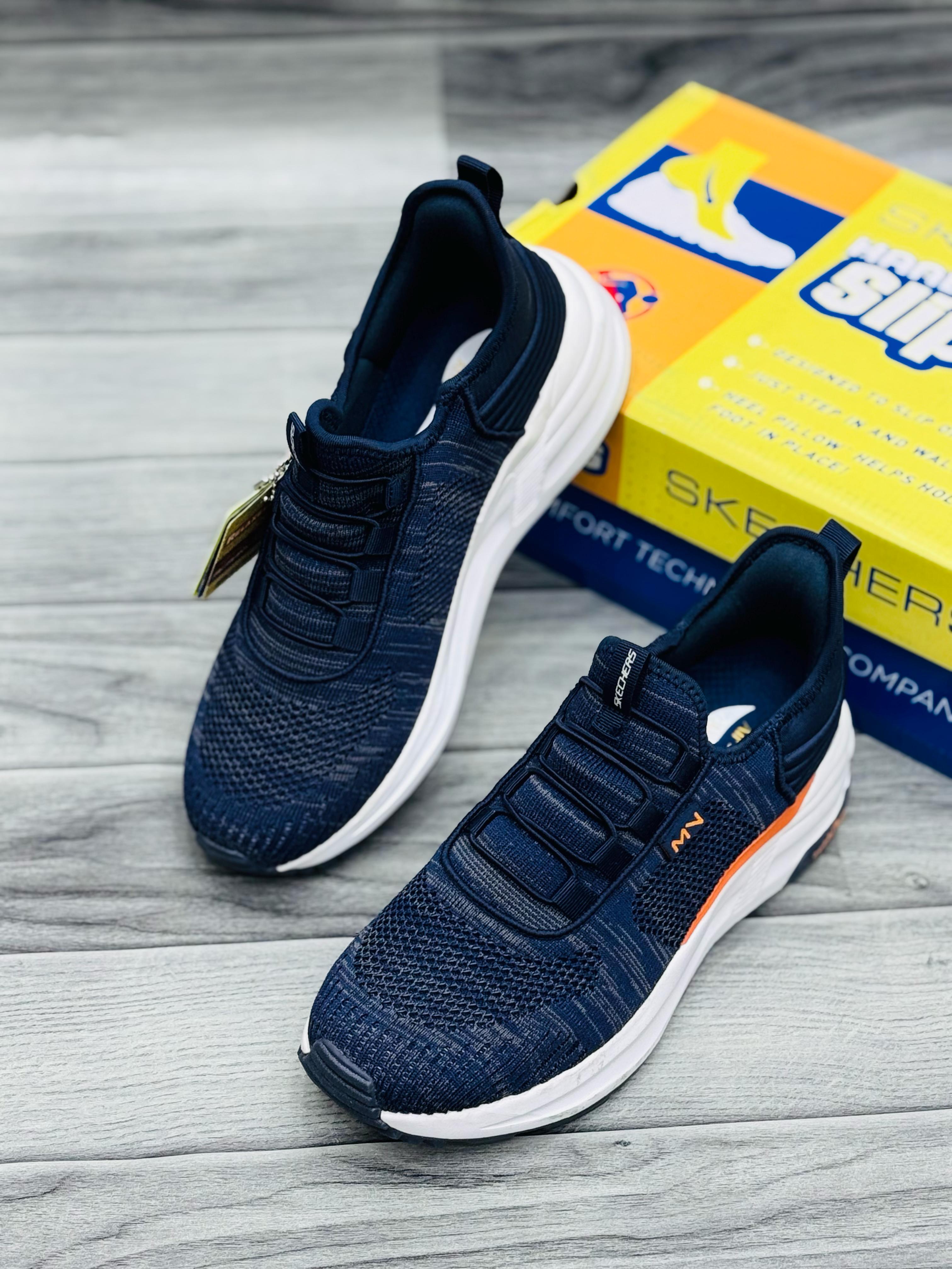 SKECHERS Foam Memory