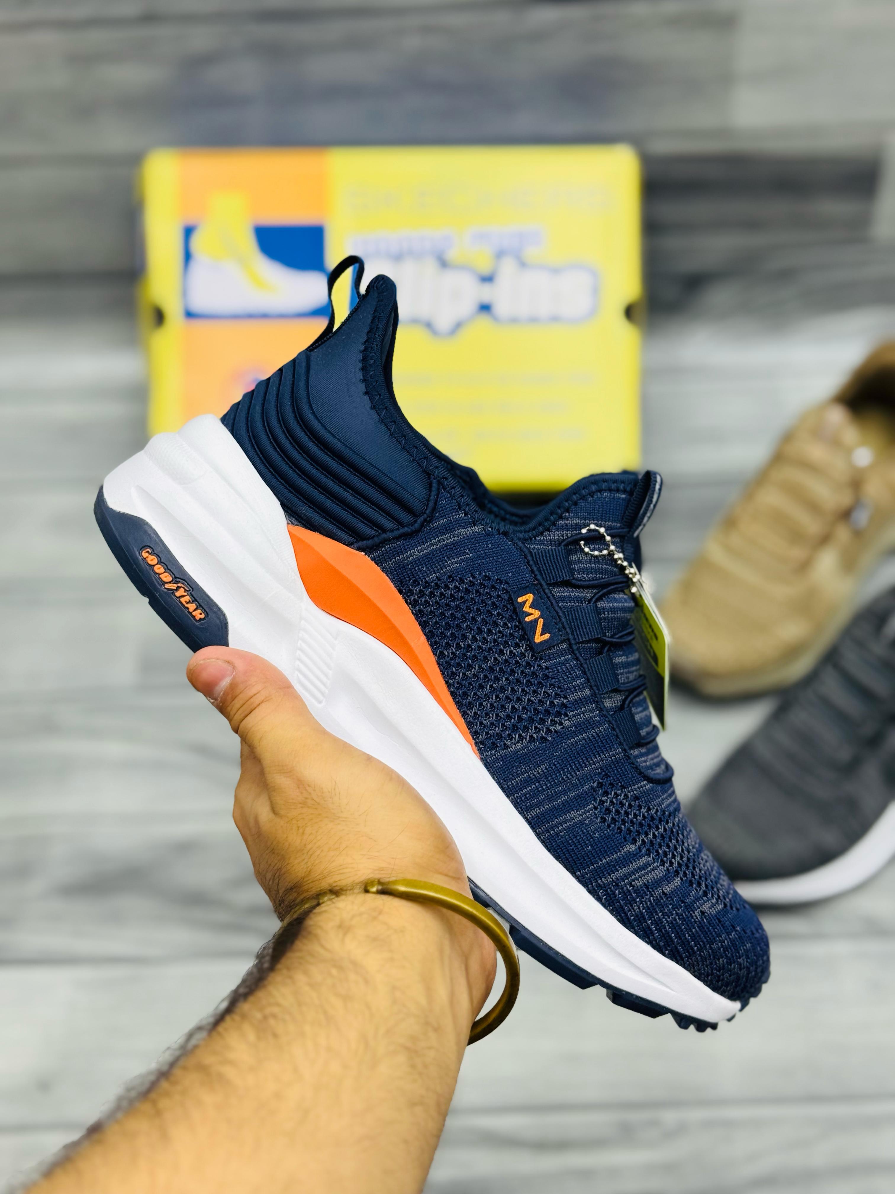 SKECHERS Foam Memory