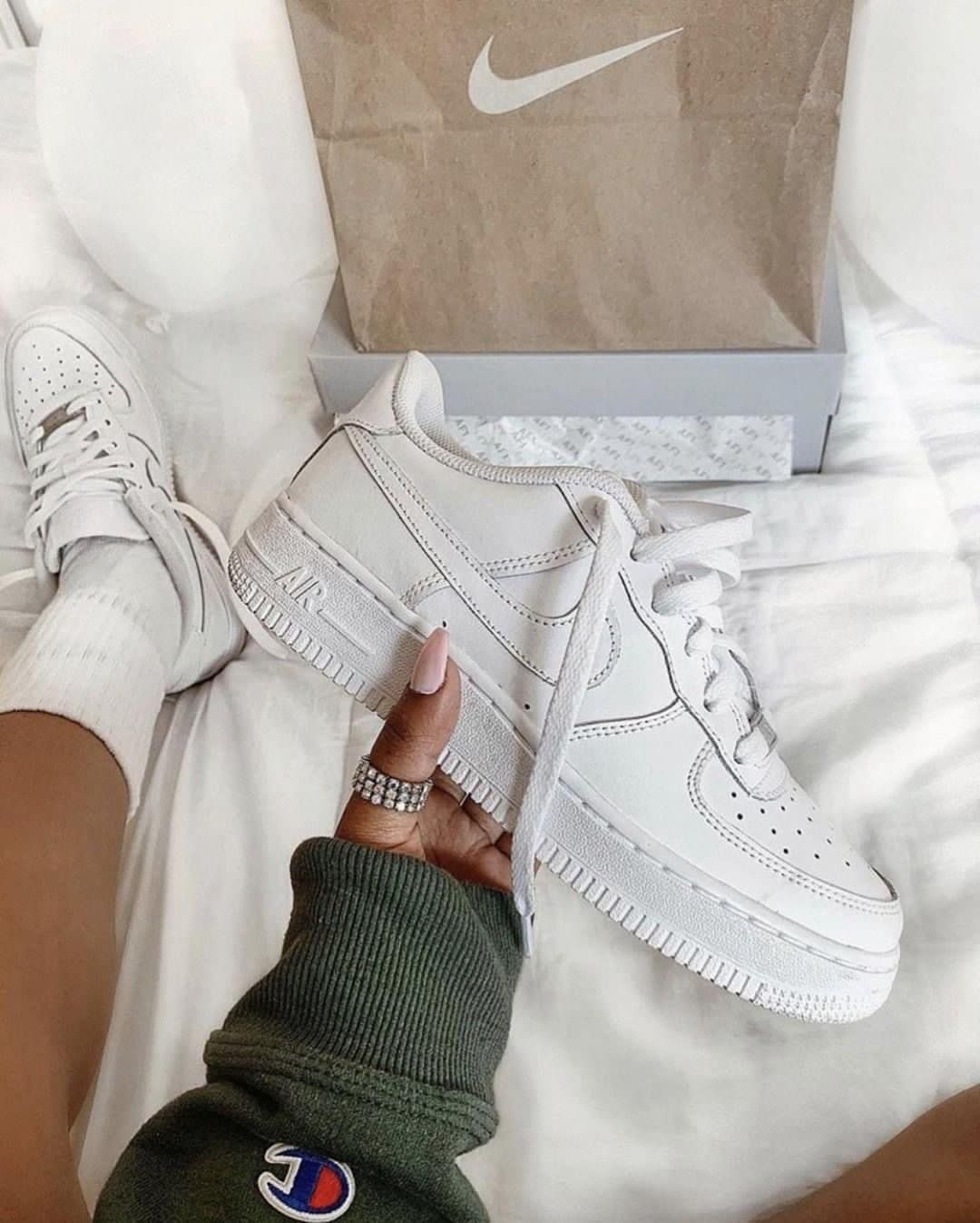 Nike air force1 triple white premium batch