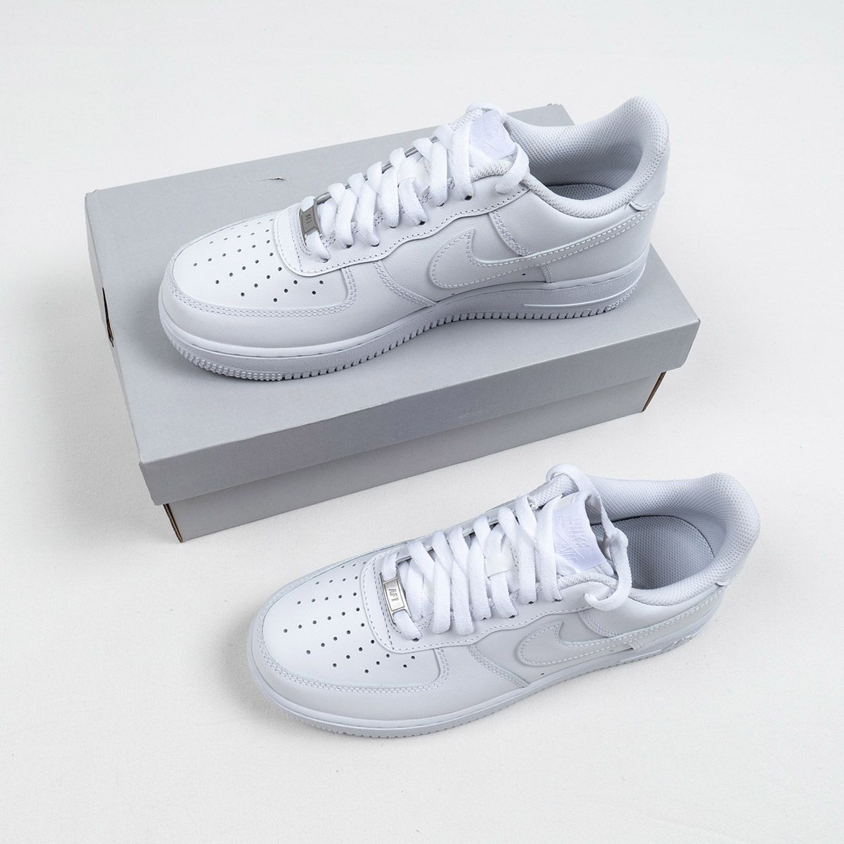 Nike air force1 triple white premium batch