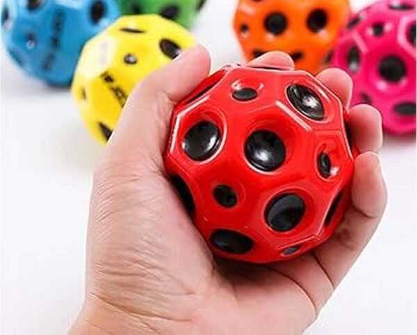 High Bouncing Moon Balls 