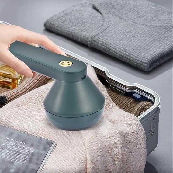 Rechargeable Sweater Shaver – Electric Fabric Shaver & Clothes Debobbler Trimmer