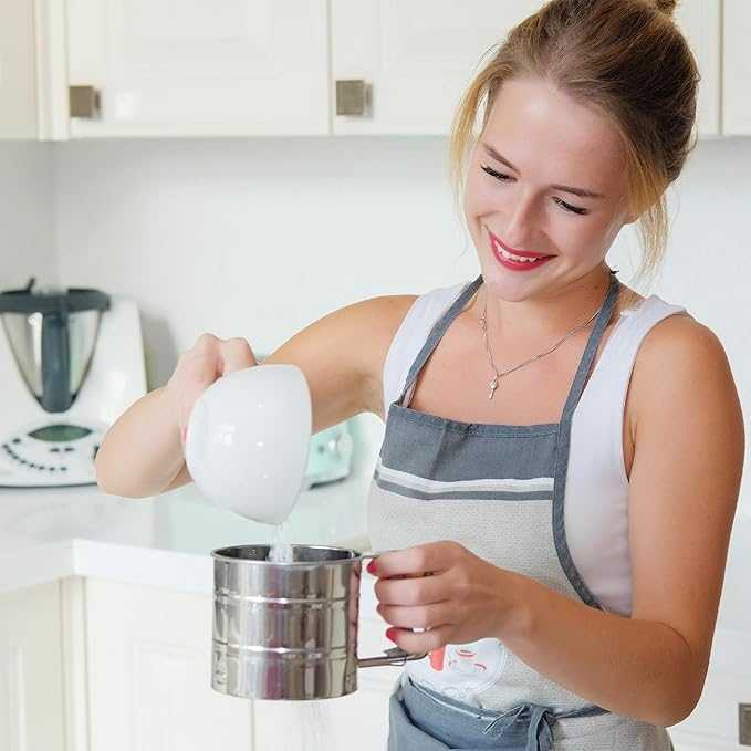 Stainless Steel Flour Sifter Cup – Handheld Manual Flour Filter for Baking