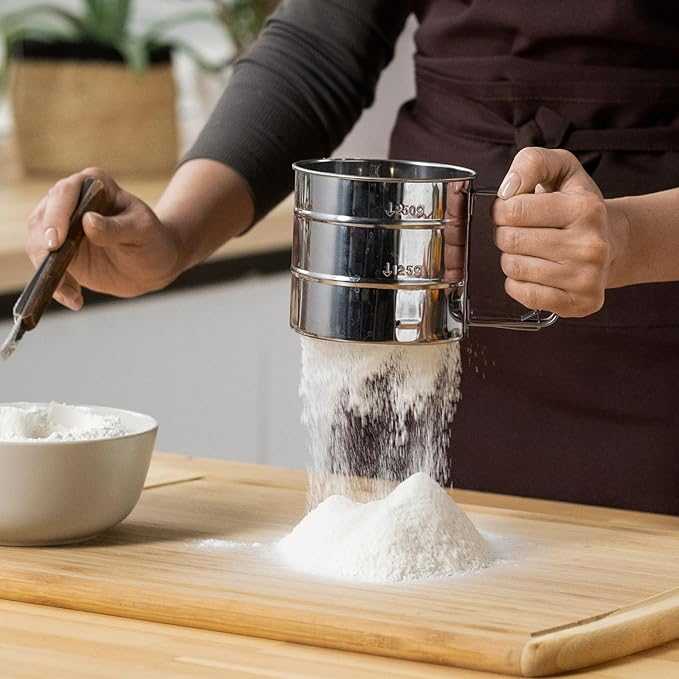 Stainless Steel Flour Sifter Cup – Handheld Manual Flour Filter for Baking