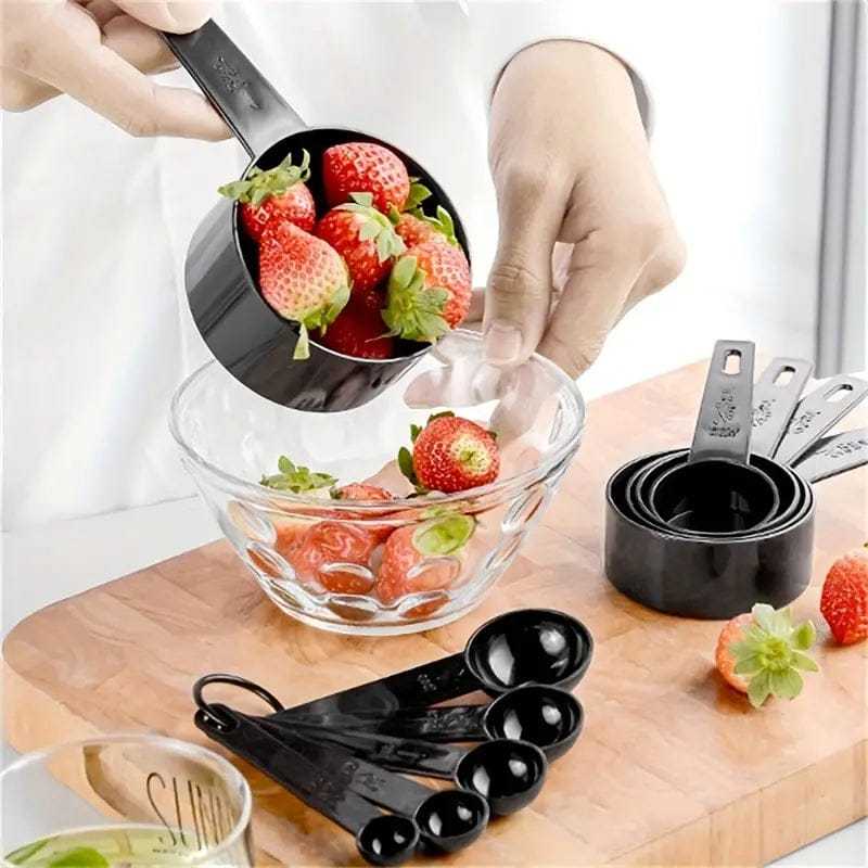 10-Piece Measuring Cups & Spoons Set – Professional Plastic Baking Kit