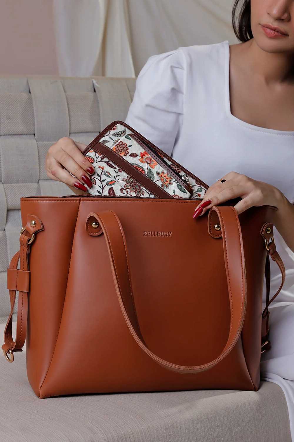 Wallet white